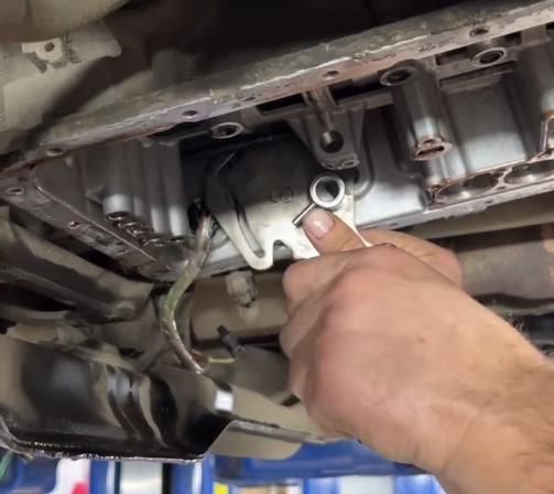 Mitsubishi Pajero IV Митсубиси Паджеро 4 замена штока переключения передач