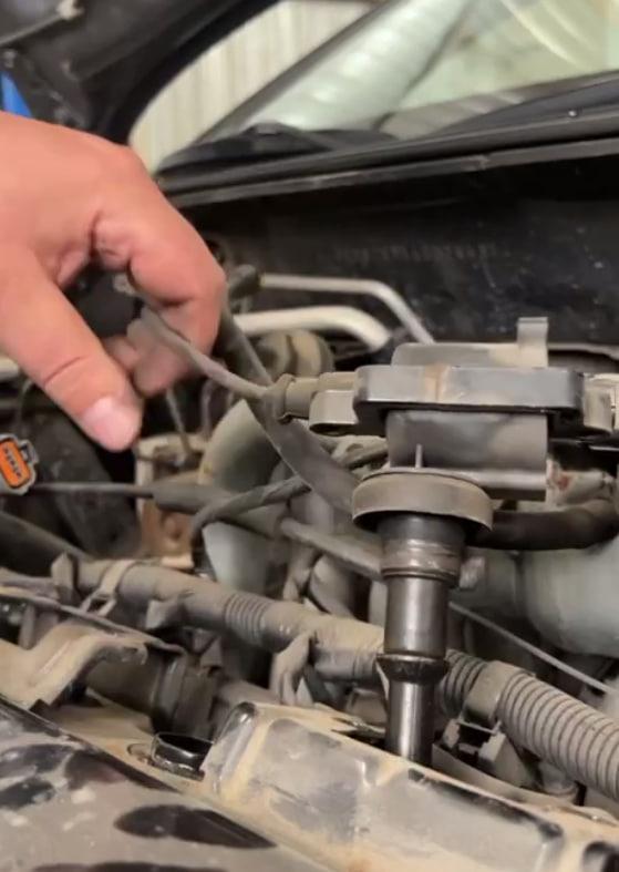 Mitsubishi Lancer IX Диагностика двигателя видеоэндоскопом Лансер 9 эндоскоп