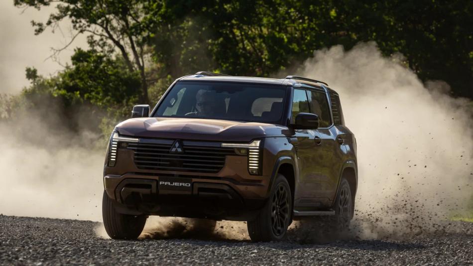 Mitsubishi Pajero V, Mitsubishi Pajero 2026, Mitsubishi Pajero V против Toyota Land Cruiser Prado 250, Mitsubishi Pajero 2026 против Toyota Land Cruiser Prado 250